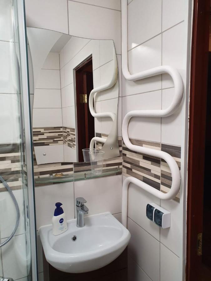 Vidumgravja Apartamenti 文茨皮尔斯 外观 照片